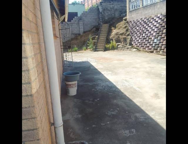 3 BEDROOM HOUSE FOR SALE IN UMLAZI Z